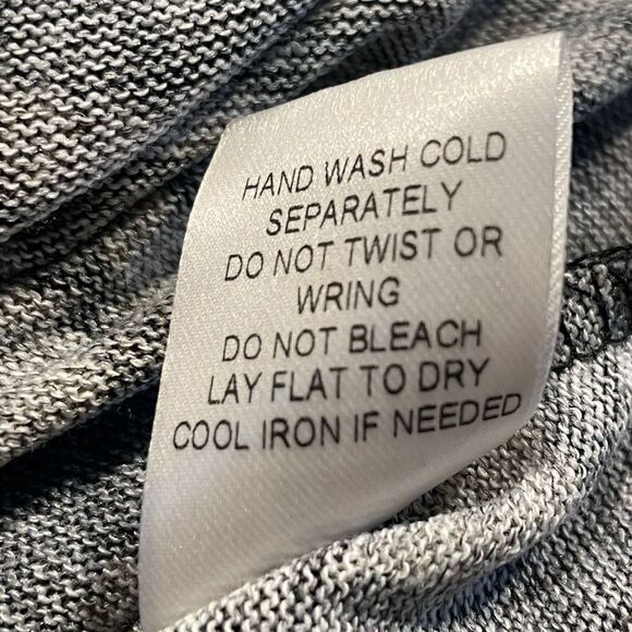 W118 BY WALTER BAKER- animal print sweater maxi dress w/ 3/4 sleeves & side slit - Picture 4 of 7